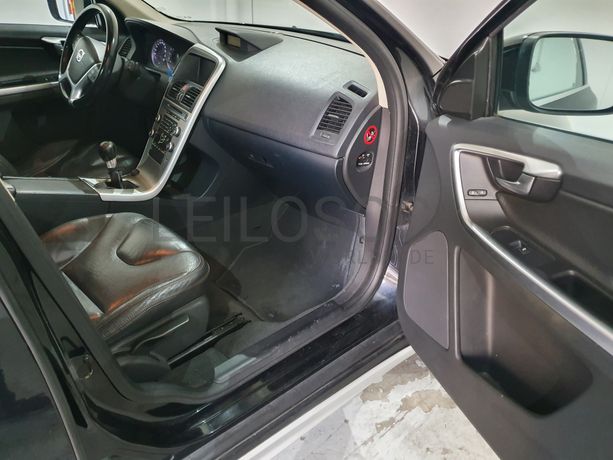 Volvo XC60 · Ano 2010