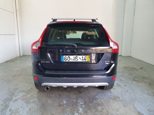 Volvo XC60 · Ano 2010