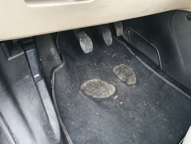 Fiat Linea 1.3 JTD Multijet · Ano 2008