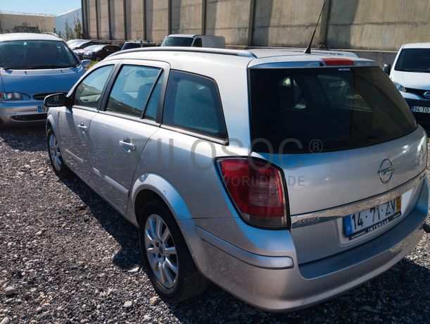 Opel Astra Caravan 1.6 · Ano 2005