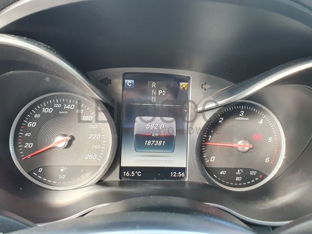 Mercedes-Benz C220 · Ano 2016