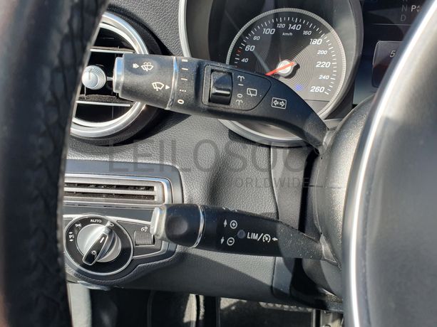 Mercedes-Benz C220 · Ano 2016