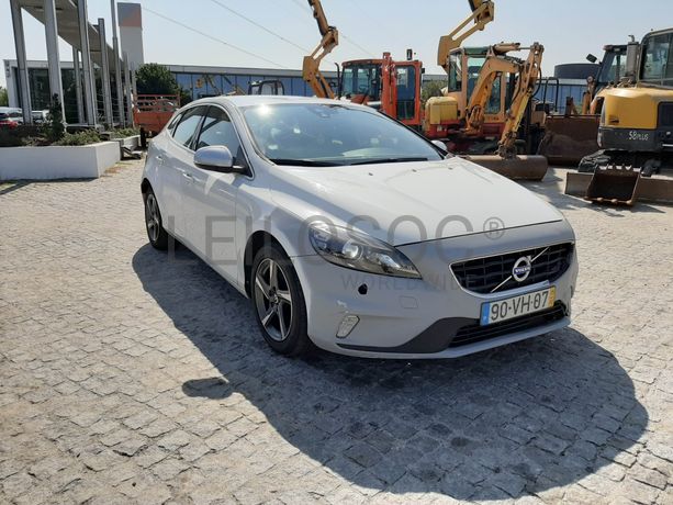 Volvo V40 D2 · Ano 2015