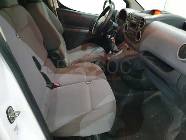 Peugeot Partner · Ano 2015