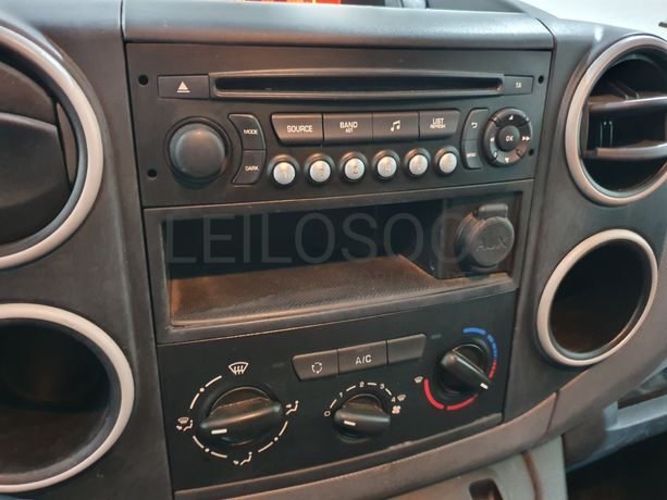 Peugeot Partner · Ano 2015