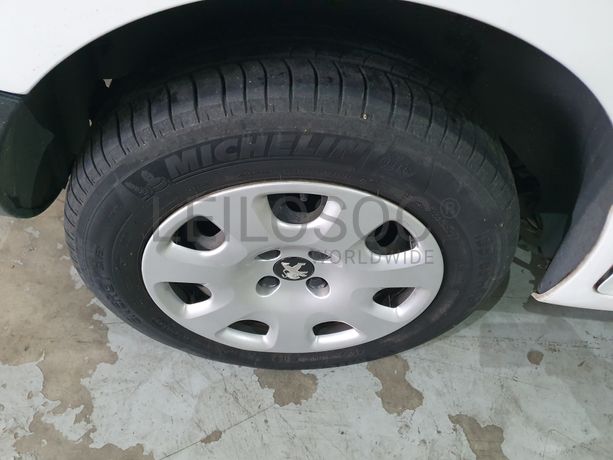 Peugeot Partner · Ano 2015