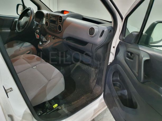Peugeot Partner · Ano 2015