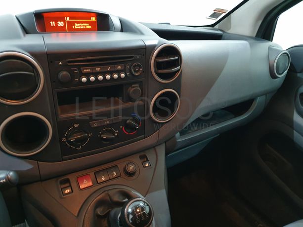 Peugeot Partner · Ano 2015