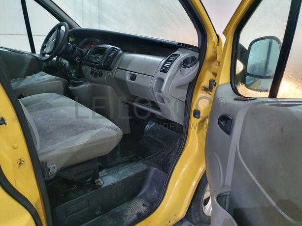 Renault Trafic · Ano 2004