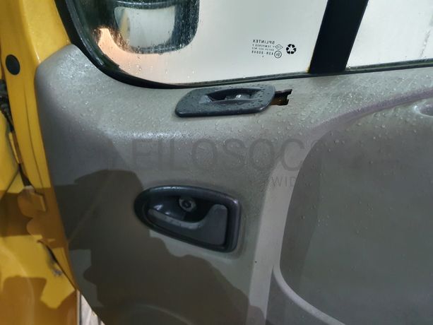 Renault Trafic · Ano 2004