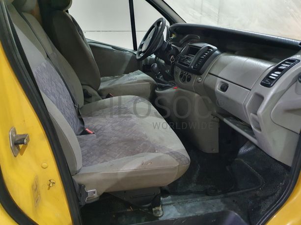 Renault Trafic · Ano 2004