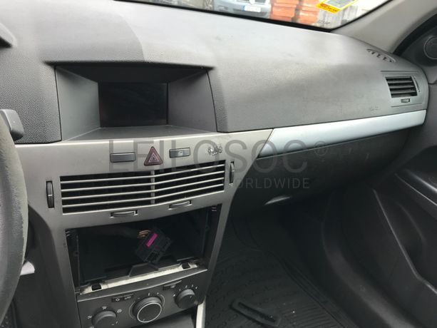 Opel Astra 1.3CDTI · Ano 2006