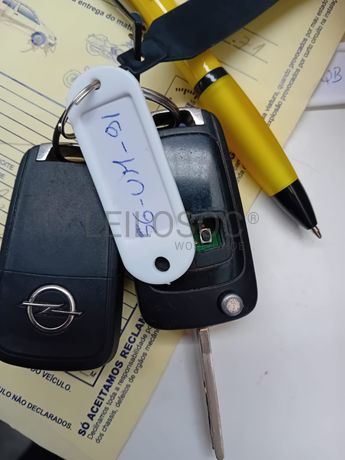 Opel Corsa E · Ano 2018