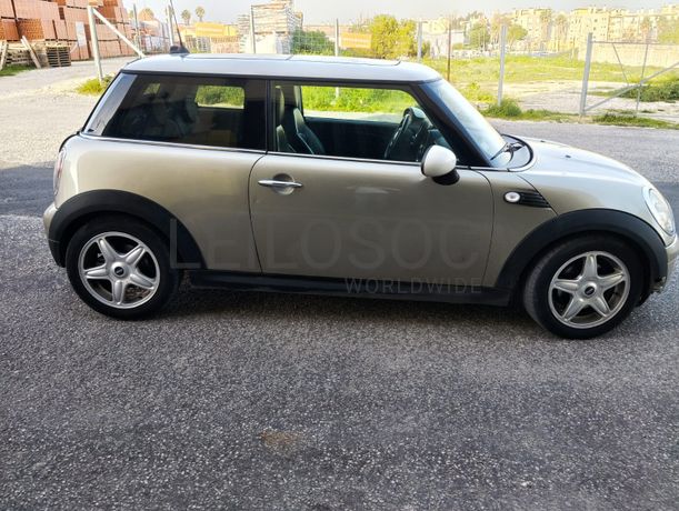 Mini Cooper D · Ano 2009