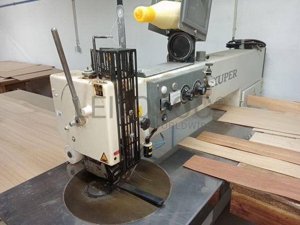 Máquina de coser folha