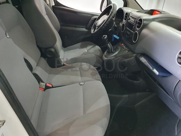 Peugeot Partner · Ano 2015