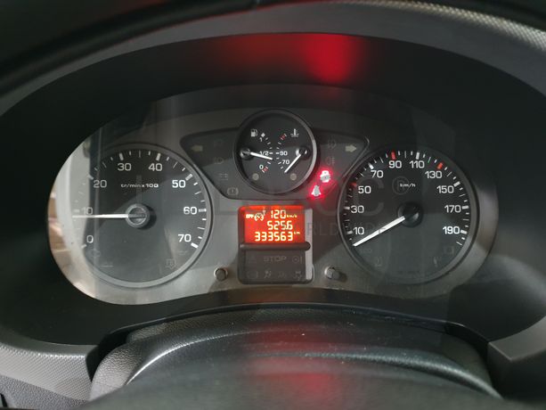 Peugeot Partner · Ano 2015