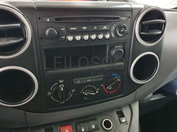 Peugeot Partner · Ano 2015