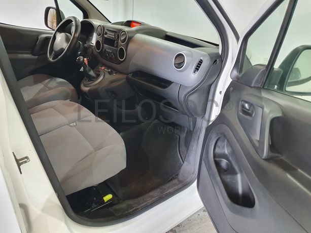 Peugeot Partner · Ano 2015