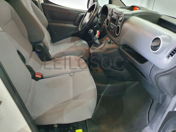 Peugeot Partner · Ano 2015