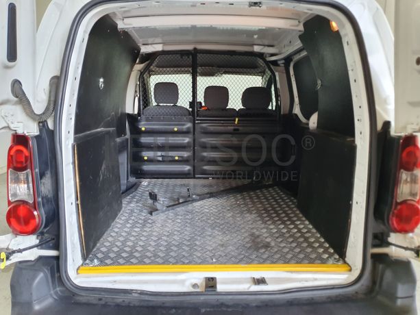 Peugeot Partner · Ano 2015