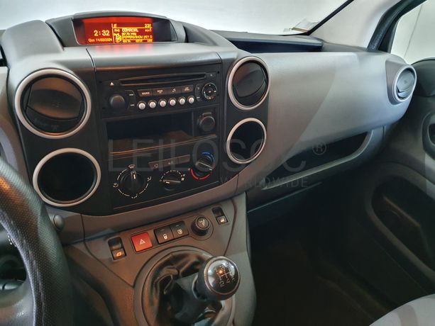Peugeot Partner · Ano 2015