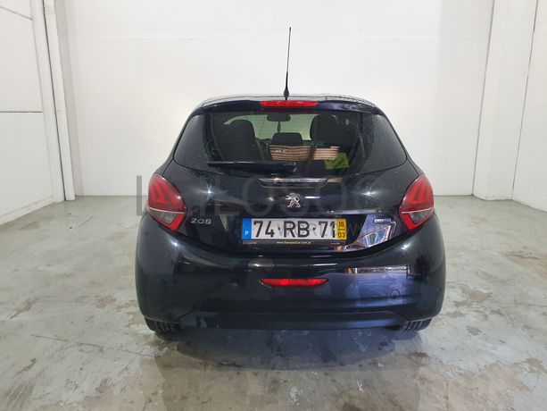 Peugeot 208  · Ano 2016