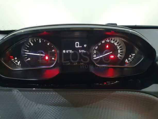 Peugeot 208  · Ano 2016