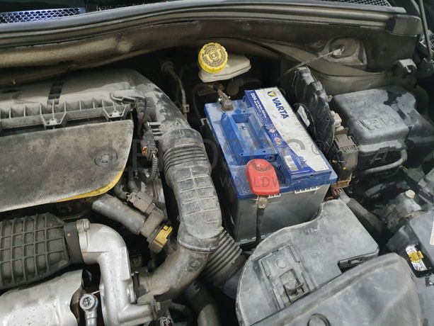 Peugeot 208  · Ano 2016