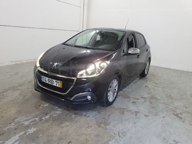 Peugeot 208  · Ano 2016