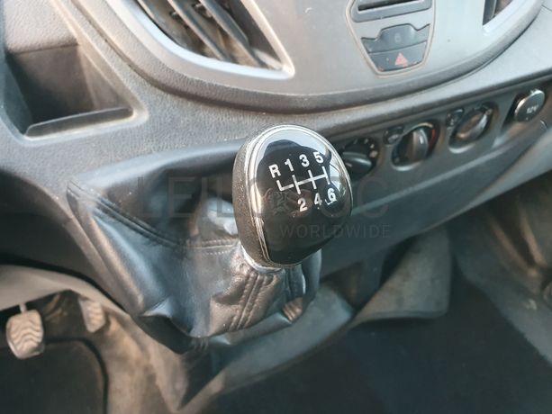 Ford Transit · Ano 2015