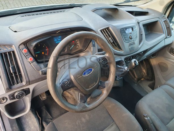 Ford Transit · Ano 2015