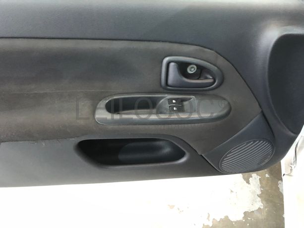 Renault Clio 1.5 DCI · 2001