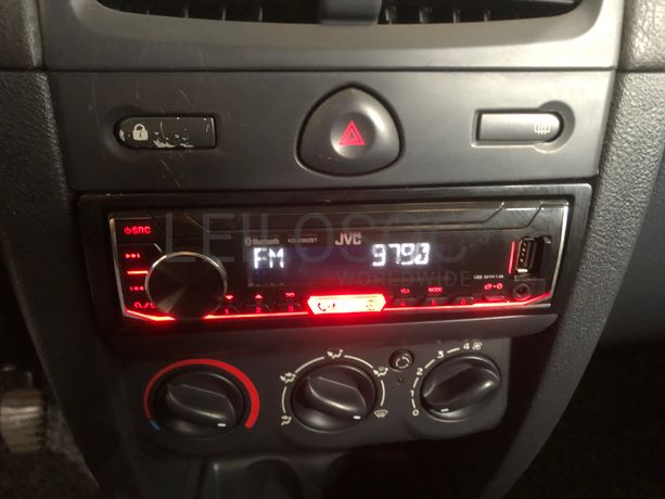 Renault Clio 1.5 DCI · 2001