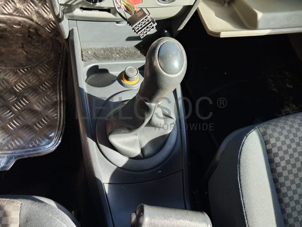 Renault Mégane 1.5 DCI · Ano 2003