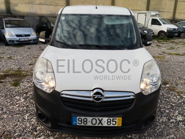 Opel Combo D Van 1.3 CDTI · Ano 2014