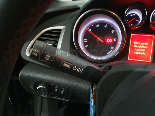 Opel Astra · Ano 2012