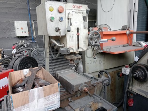 Máquina de furar de coluna