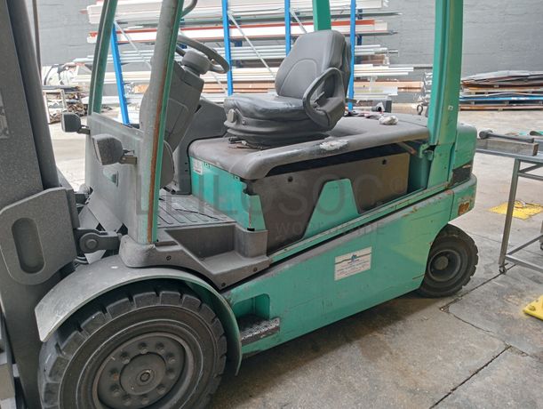 Empilhador Elétrico