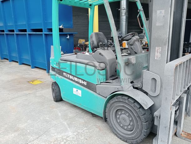 Empilhador Elétrico