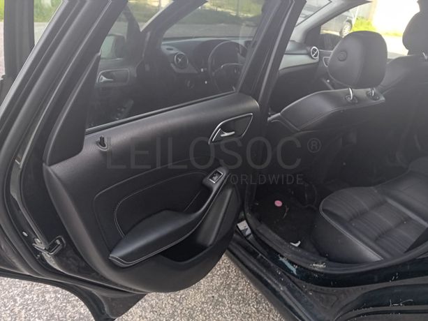 Mercedes-Benz Classe B · Ano 2014
