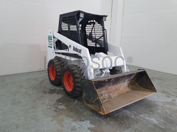 Mini Pá Carregadora Bobcat 753
