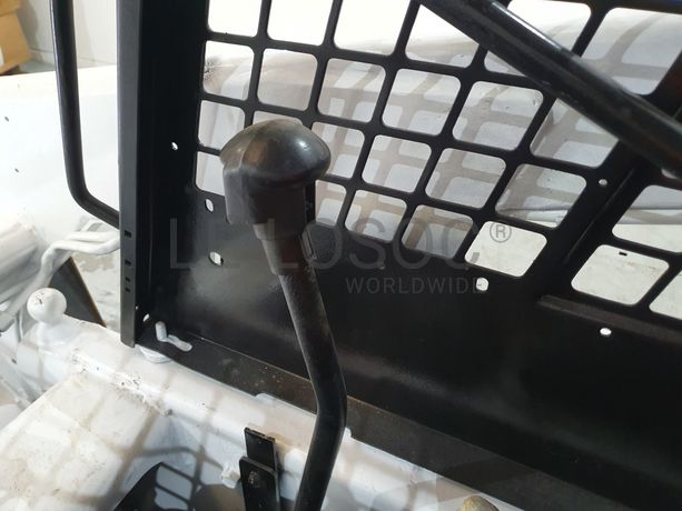 Mini Pá Carregadora Bobcat 753