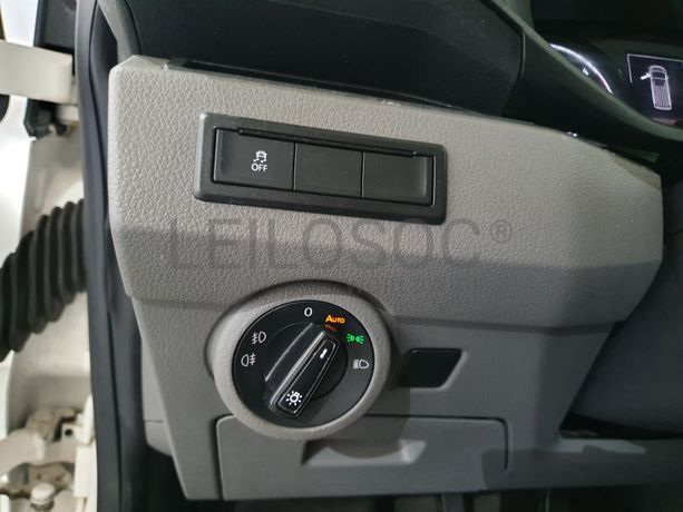 Volkswagen Transporter · Ano 2021