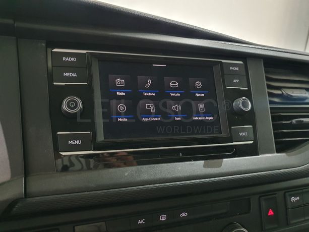 Volkswagen Transporter · Ano 2021