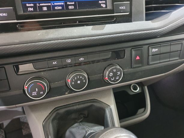 Volkswagen Transporter · Ano 2021