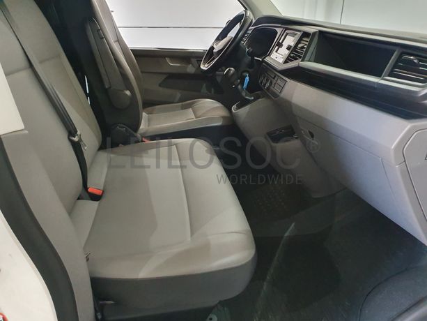 Volkswagen Transporter · Ano 2021