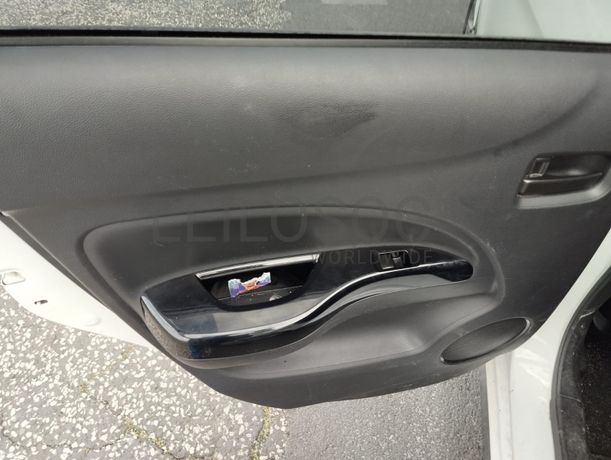 Mitsubishi Space Star Hatchback 1.2 · Ano 2016