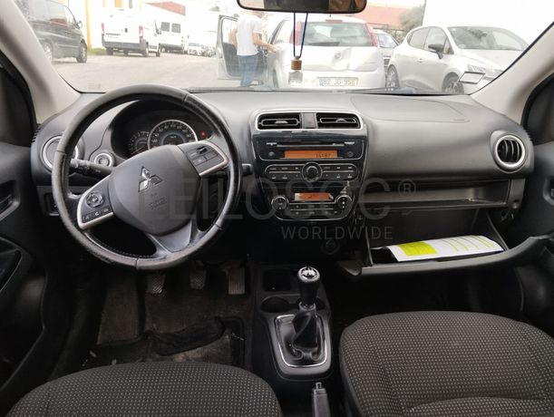 Mitsubishi Space Star Hatchback 1.2 · Ano 2016