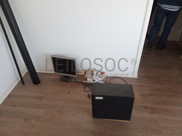 Equipamento de Escritório · Diversos